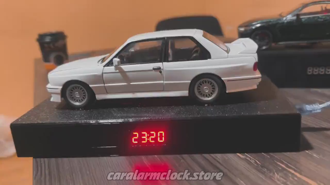 Budzik samochodowy Inspirowany Autem BMW E30